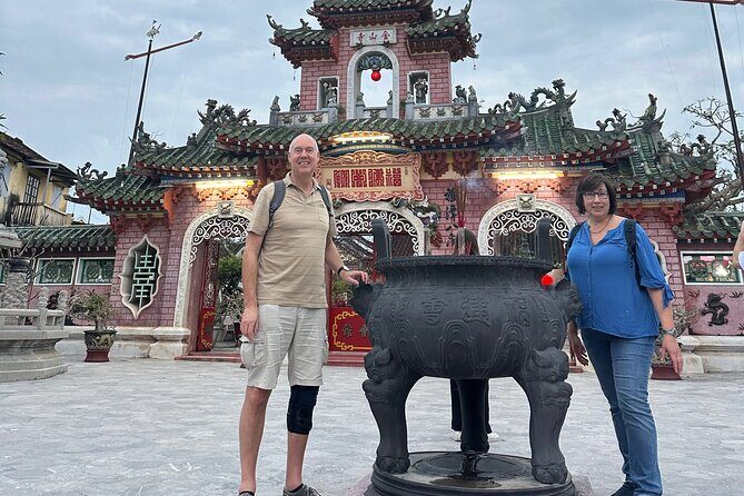 Hoi An Old Town pravite walking tour and special drink - What the Itinerary Looks Like in Practice