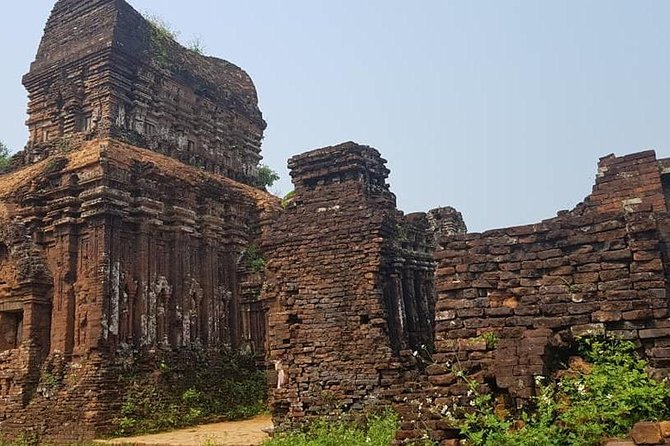 Hoi An or Da Nang City to GOLDEN BRIDGE &MY SON HOLYLAND (Private RoundTransfer) - Exploring the Golden Bridge