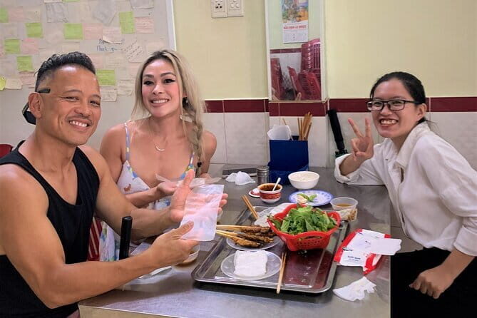 Hoi An: Pocket Friendly Food Tour of Hoi An in Vietnam- HFA - Guides and Support