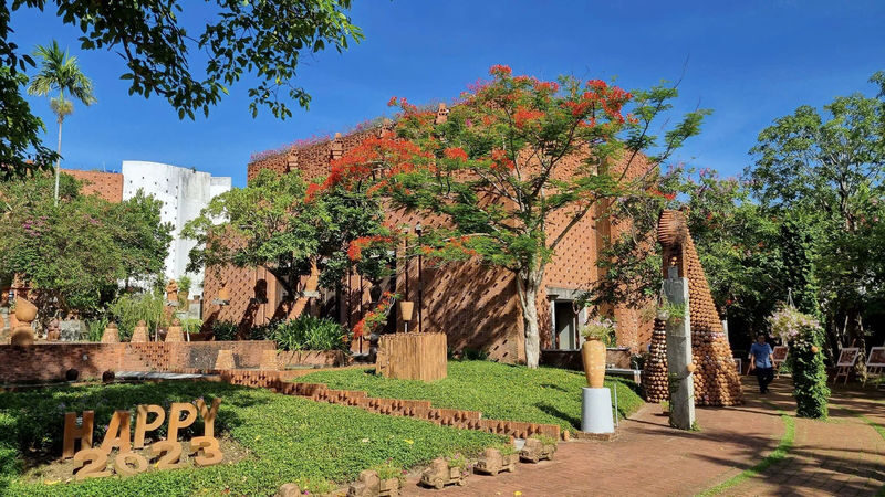 Hoi An: Pottery Workshop at Thanh Ha Terracotta Park & Museum - A guided demonstration, then your turn