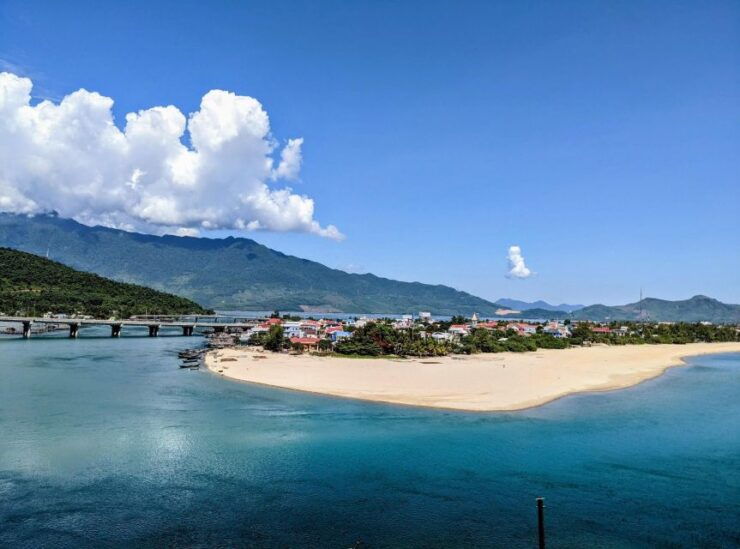 Hoi An: Private Car to Hai Van Pass & Lang Co Beach (2 Way) - Experience Highlights