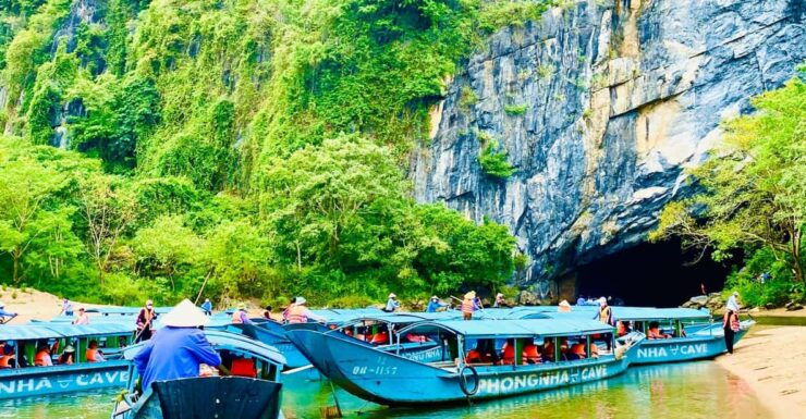 Hoi An : Private Car To Phong Nha via Hai Van Pass & DMZ - Good To Know