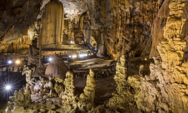 Hoi An : Private Car To Phong Nha via Hai Van Pass & DMZ - Best Time to Visit
