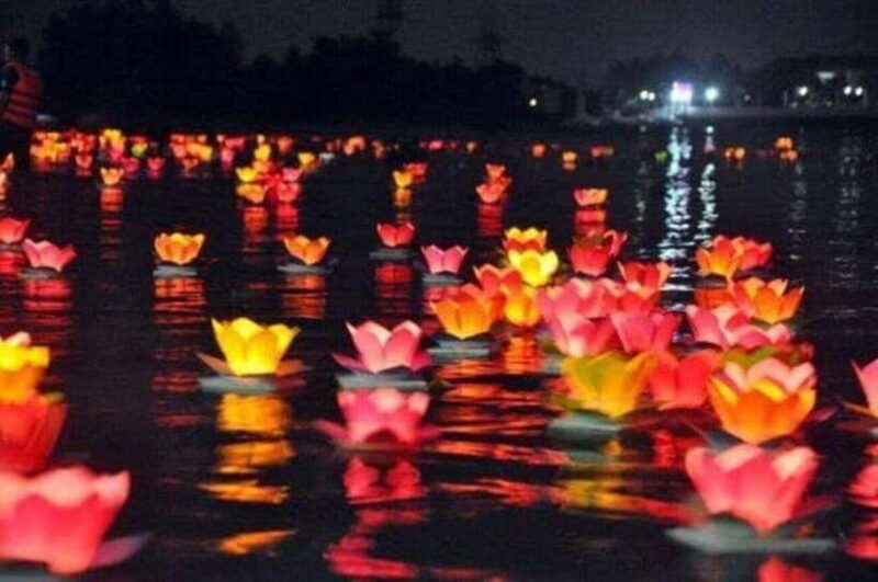 Hoi An: Private Night Boat Trip & Release Lantern on River - Good To Know