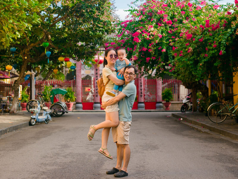 Hoi An: Private Photoshoot & Guided Walking and Posing - Who will enjoy this most