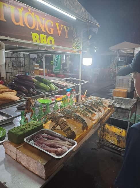 Hoi An Street Food, night market and lantern boat ride - Who Will Love This Experience?