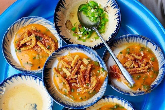 Hoi An street foods, night market and lantern boat ride - Good To Know