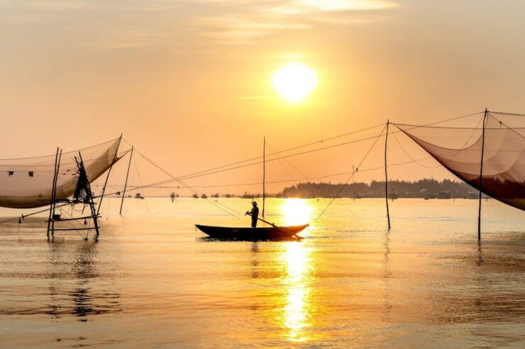 Hoi an Sunrise and Fish Market, Taking Photos - Good To Know