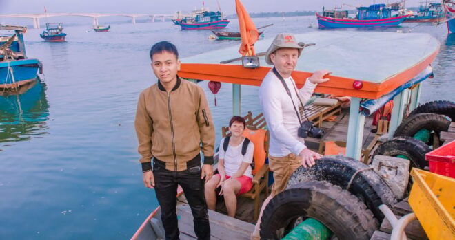 Hoi an Sunrise and Fish Market, Taking Photos - Capturing Market Scenes
