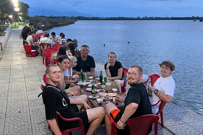 HOI AN Sunset Walking Food Tour - Night Market - Lantern Streets - Date and Travelers Information