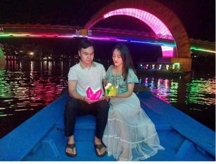 Hoi An: Thu Bon River Flower Lantern Experience - Itinerary Highlights