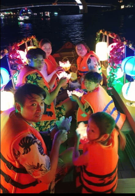 Hoi An: Thu Bon River Flower Lantern Experience - Photography Tips