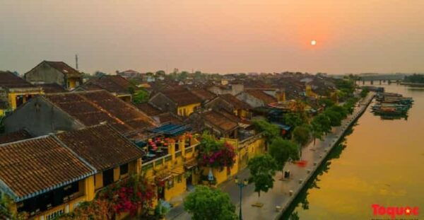 Hoi an to Da Nang International Airport/Da Nang - Private Car - Customer Support