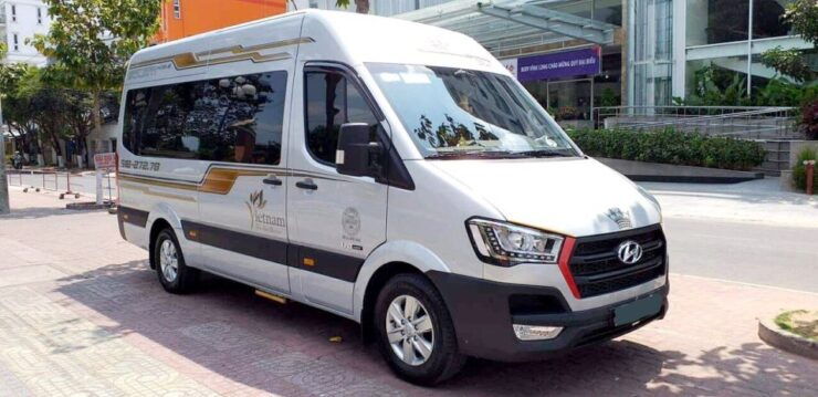 Hoi an to Danang International Airport/Da Nang - Private Car - Booking and Service Details