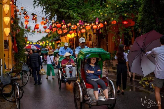 Hoi An Tour: Boat Ride and Flower Lantern Ceremony - Meals and Inclusions