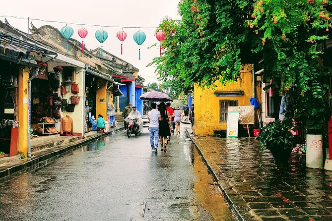 Hoi an Town Private Walking Tour With Boat Trip - Booking and Pricing Information