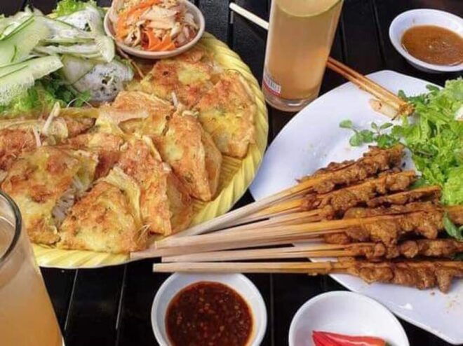 HOI AN : WALKING LOCAL FOOD EVENING TOUR - Featured Dishes