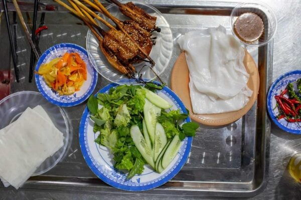 Hoi An Walking Street Food Tour by Local Guide - Private Tour Options
