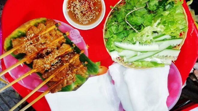 Hoi An Walking Street Food Tour by Local Guide - Culinary Exploration Highlights