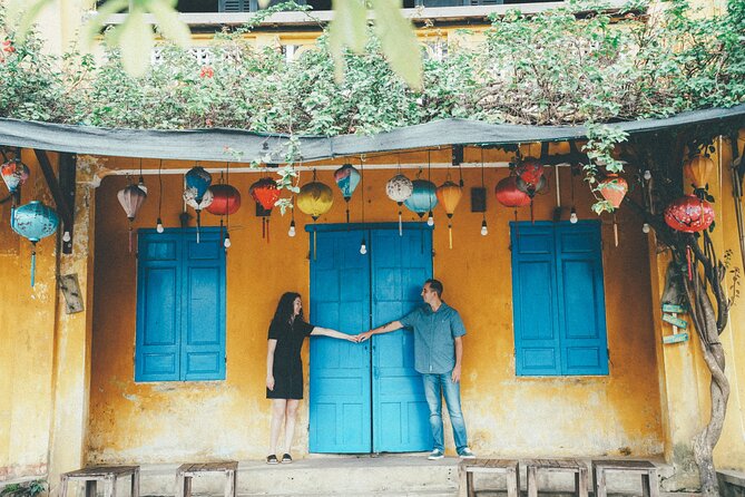 Hoi an Walking Tour With a Personal Photographer - Service Details