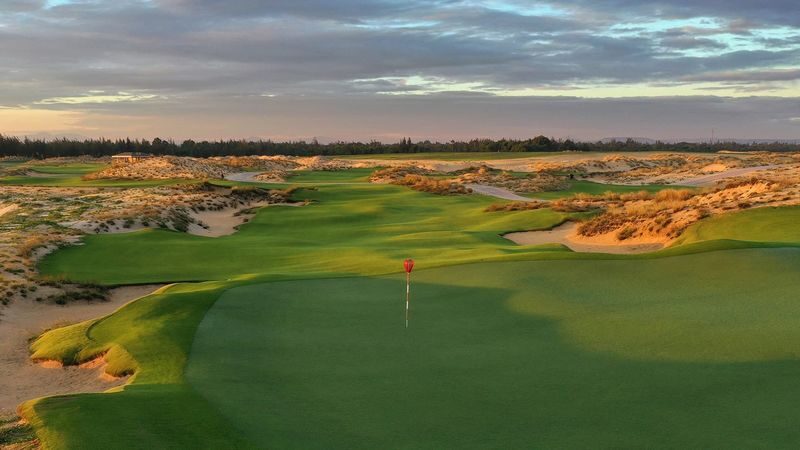Hoiana Shores Premium Golf Experience in Hoi An - Sea views and a proper links round