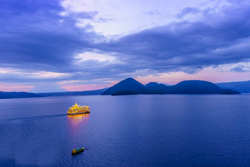 Hokkaido Hill Buddha, Noboribetsu Jigokudani, and Lake Toya Small Group Tour | Departing from Sapporo | Driver-Guide Service with Optional Hotel Pickup and Drop-off - What the price includes, and where extra costs may arise