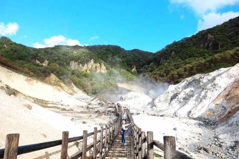 Hokkaido | Lake Toya, Noboribetsu Jigokudani (Hell Valley), Mount Usu Day Trip with Gourmet Food & Stunning Views | Depart from Sapporo - What the schedule feels like in practice