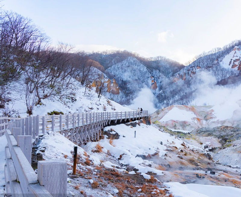 Hokkaido Noboribetsu Hell Valley and Lake Toya Day Tour | Mt. Usu Ropeway and Bear Ranch | Summer Jozankei and Winter Snow Park | Departing from Sapporo - Lake Toya: a change of pace and viewpoint
