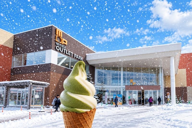 Hokkaido Noboribetsu Jigokudani (Hell Valley) + Showa Shinzan + Lake Toya Day Trip (Sapporo/Lake Toya Departure) - The bus day: pace, guide and comfort