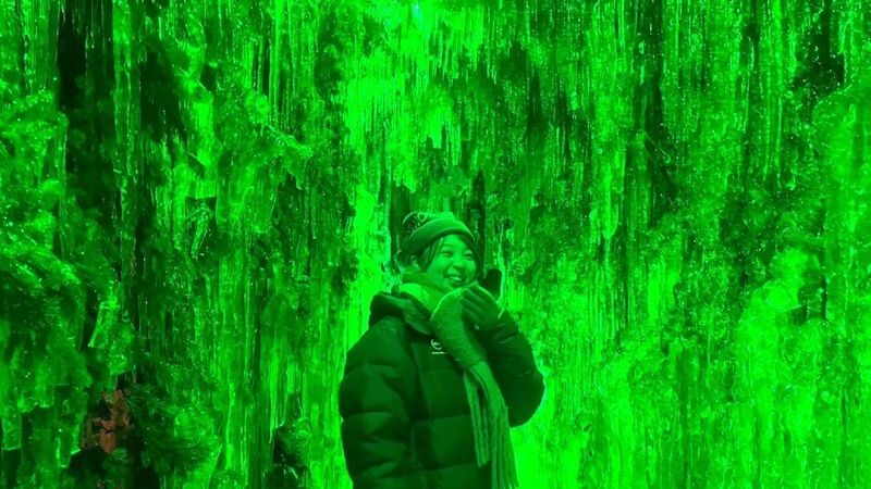 Hokkaido Sapporo/Chitose Lake Shikotsu Ice Museum Hyoto Festival Bus - A bus ride that simplifies a winter outing