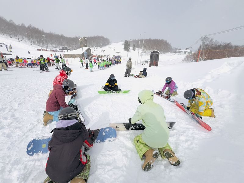 Hokkaido Sapporo Teine Ski Resort | One-Day Skiing/Snowboarding Tour, Chinese Instruction (Includes Shuttle Bus, Ski Equipment, Chinese Ski Instructor) - Who should book this Teine day trip?