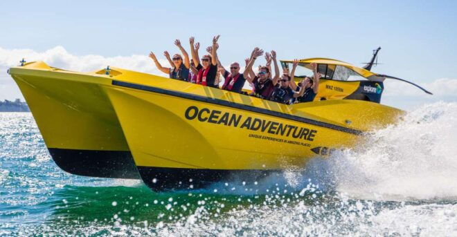 Hole in the Rock 1.5-Hour Fast Boat Ocean Adventure - Full Description