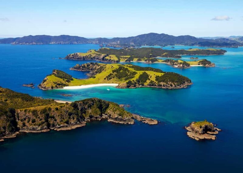 Hole in the Rock Tour & Bay of Islands Cruise - Price & Value  