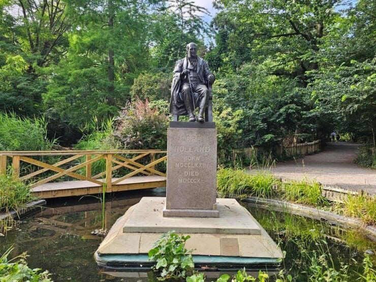 Holland Park Walk by Sams Walks - Tour Experience