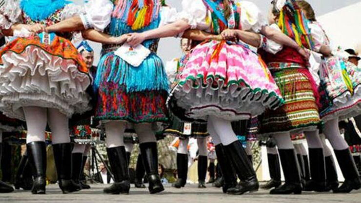 Hollókő Ethnographic Village: Day Tour From Budapest - Hollókő Village Highlights