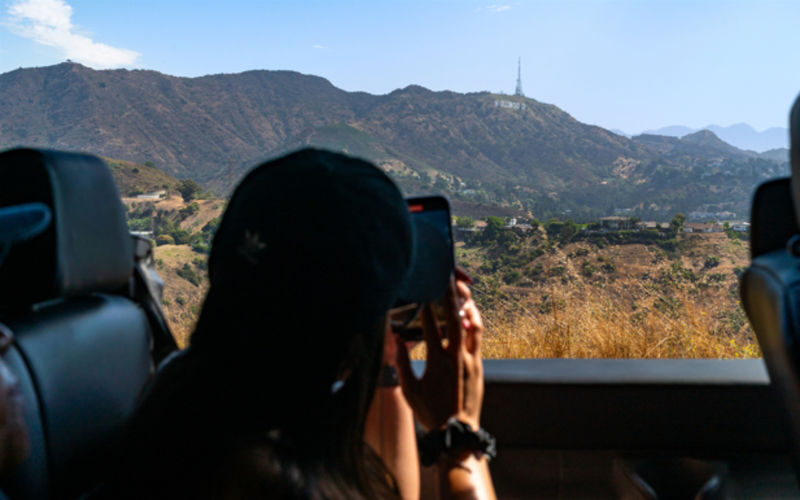 Hollywood, Beverly Hills & Celebrity Homes Open Air Tour - Beverly Hills, Rodeo Drive and the photo break