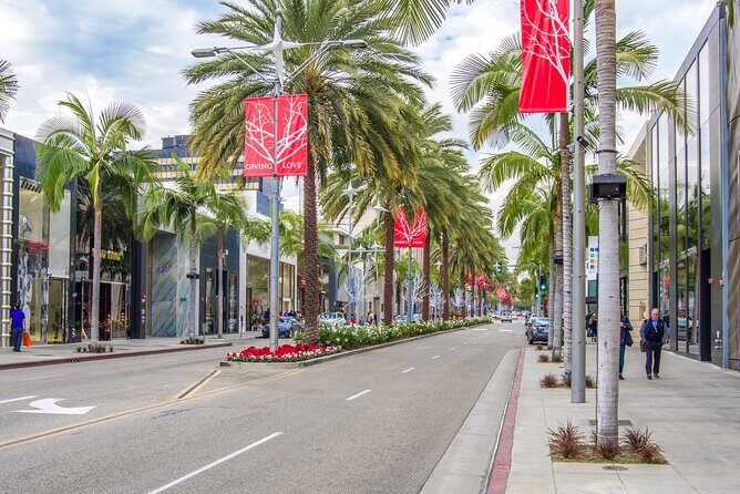 Hollywood Beverly Hills Private Transfer to John Wayne Airport. - FAQs