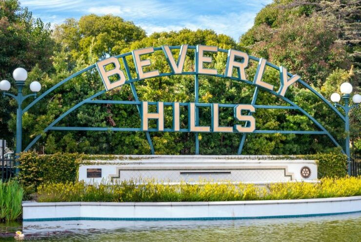 HOLLYWOOD CELEBRITY HOME TOUR - Good To Know