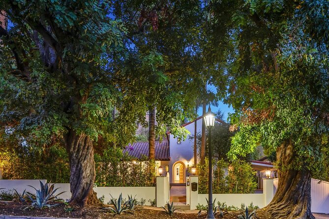 Hollywood Night Hike With Epic LA Skyline - Convenient Meeting and Pickup Location