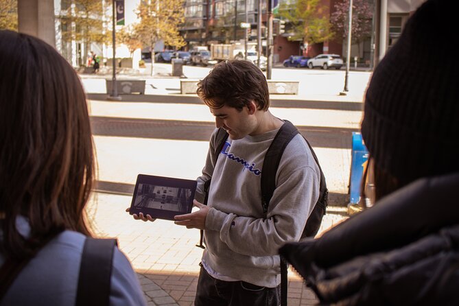 Hollywood North Experience Tour in Canada - Directions