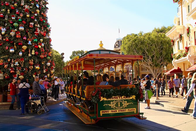 Hollywood Private Transfer To/From Universal Studios or Burbank. - Overview of the Transfer