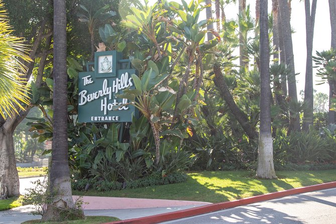 Hollywood Sightseeing and Celebrity Homes Tour by Open Bus Tours - Common Questions
