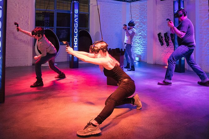 Hologate VR - Multiplayer Virtual Reality - Gear and Green Screen Photos