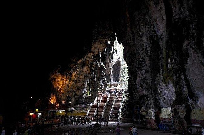 Holy Caverns and Temples of the Batu Caves Joint Tour - Exploring the Itinerary in Detail
