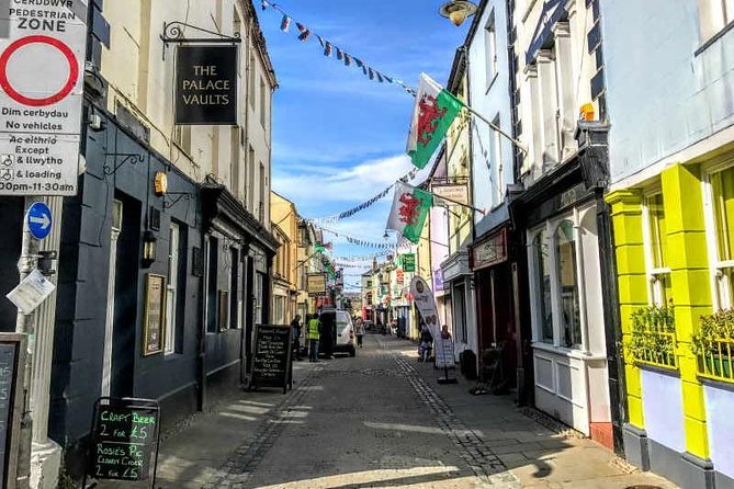 HOLYHEAD SHORE EXCURSION: North Wales Adventure - Sightseeing Day Trip Tour - Itinerary Highlights