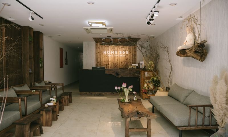 Home 365 Spa & Massage Experience in Da Nang - Choosing a treatment at Home 365 Spa