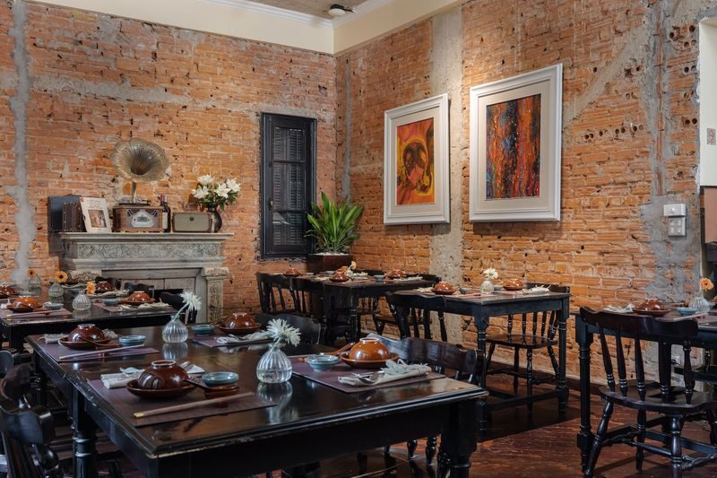 HOME Hanoi Restaurant: Premium Set Menu Dining Experience in Ha Noi - Lunch or dinner: choose the slot that suits your day