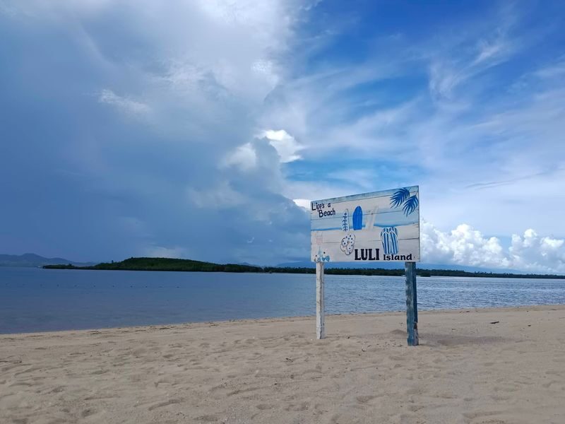 Honda Bay Palawan Island Hopping Tour - What the price includes, and what it does not