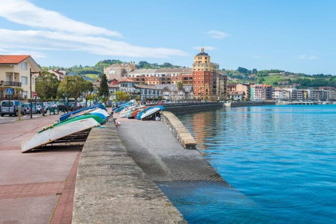 Hondarribia: Private Walking Tour With Beer or Wine - Preparation and Important Information