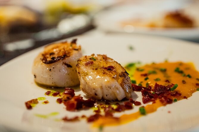 HONDARRIBIA SIGHTSEEING and PINTXOS - Private Gastronomic Adventure - Fortifications and Landmarks